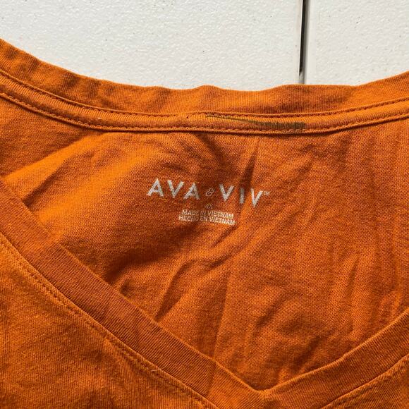 Ava & Viv Orange V-Neck T-Shirt Size 4X - Picture 3 of 13